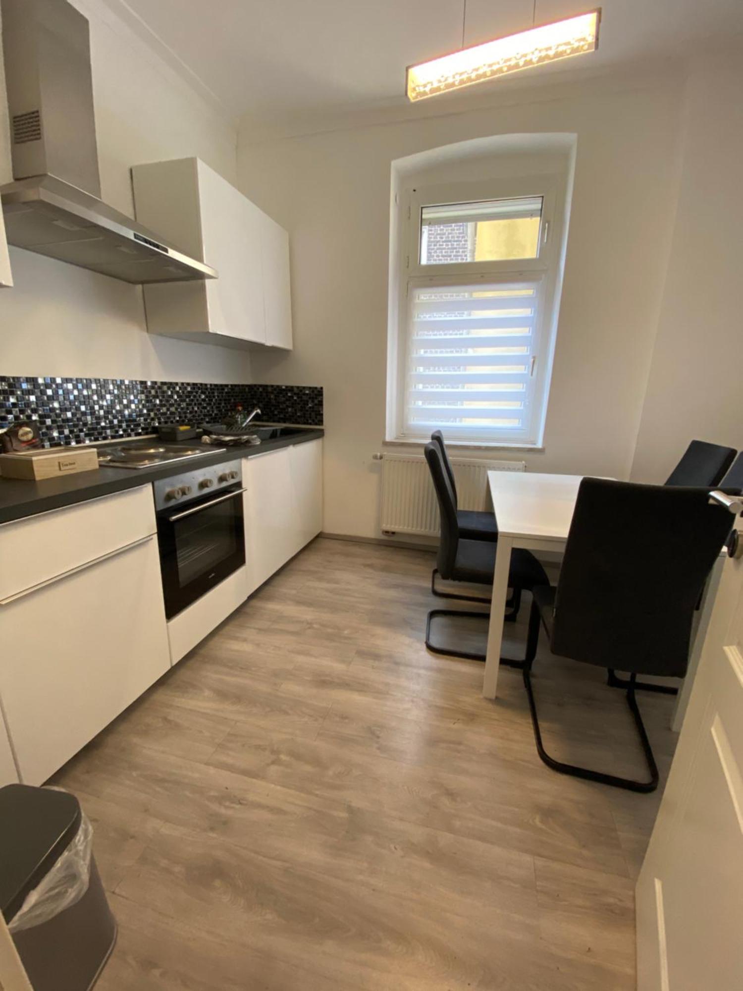 Apartments - Free Parking - Wifi - Kitchen エッセン エクステリア 写真